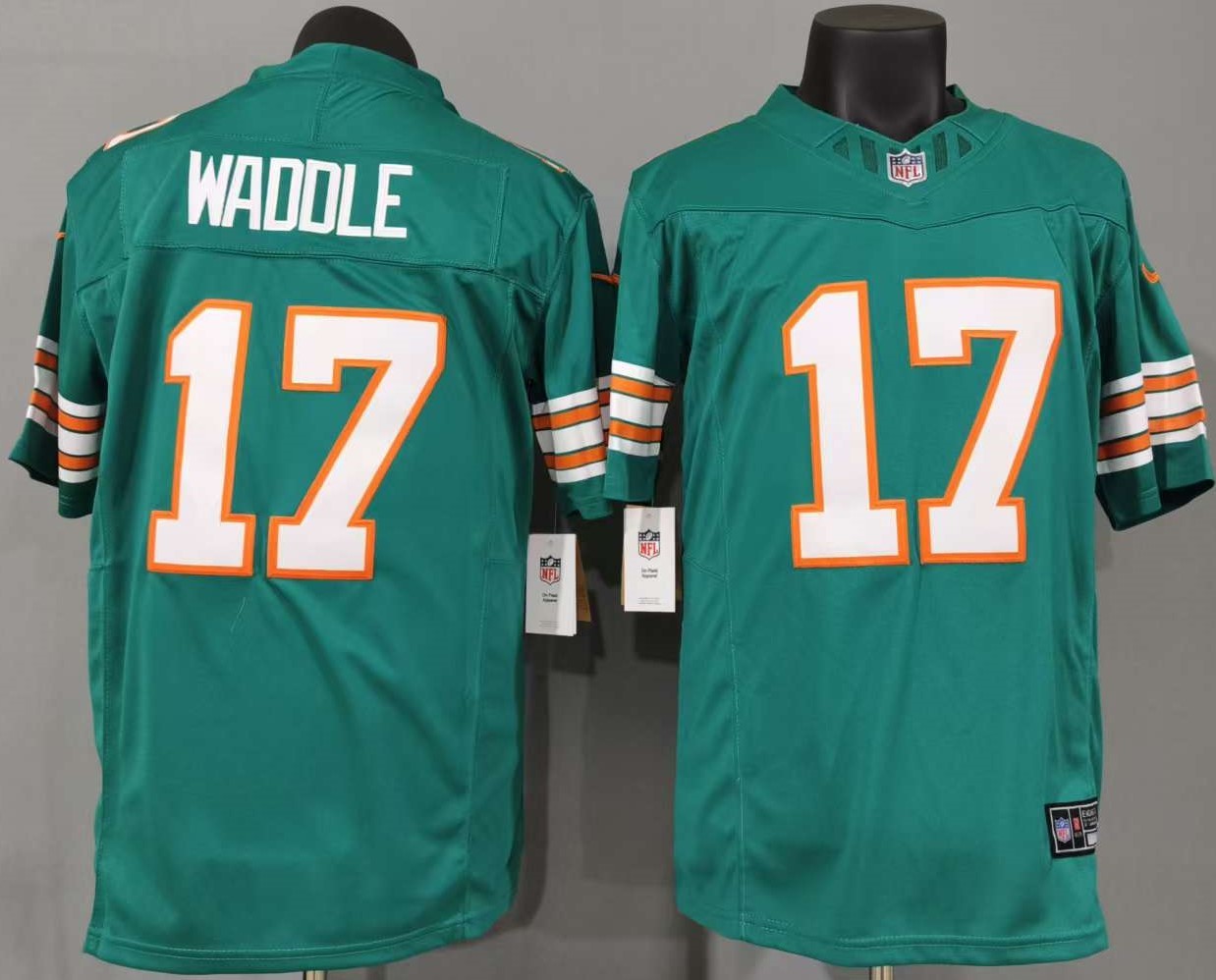 Jaylen Waddle #17 Miami Dolphins Game Jersey