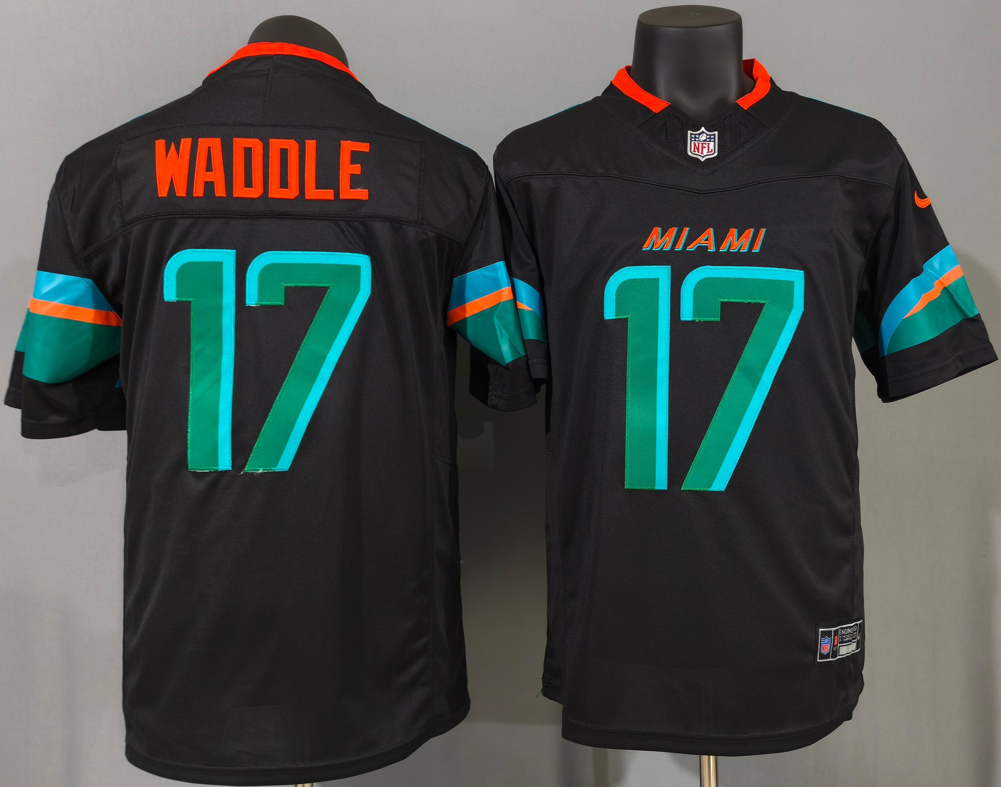 Jaylen Waddle #17 Miami Dolphins Game Jersey